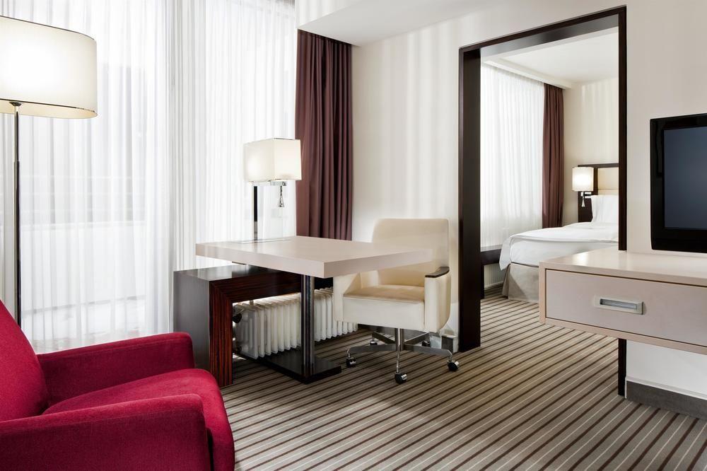 Four Points By Sheraton Arabellapark 4*
