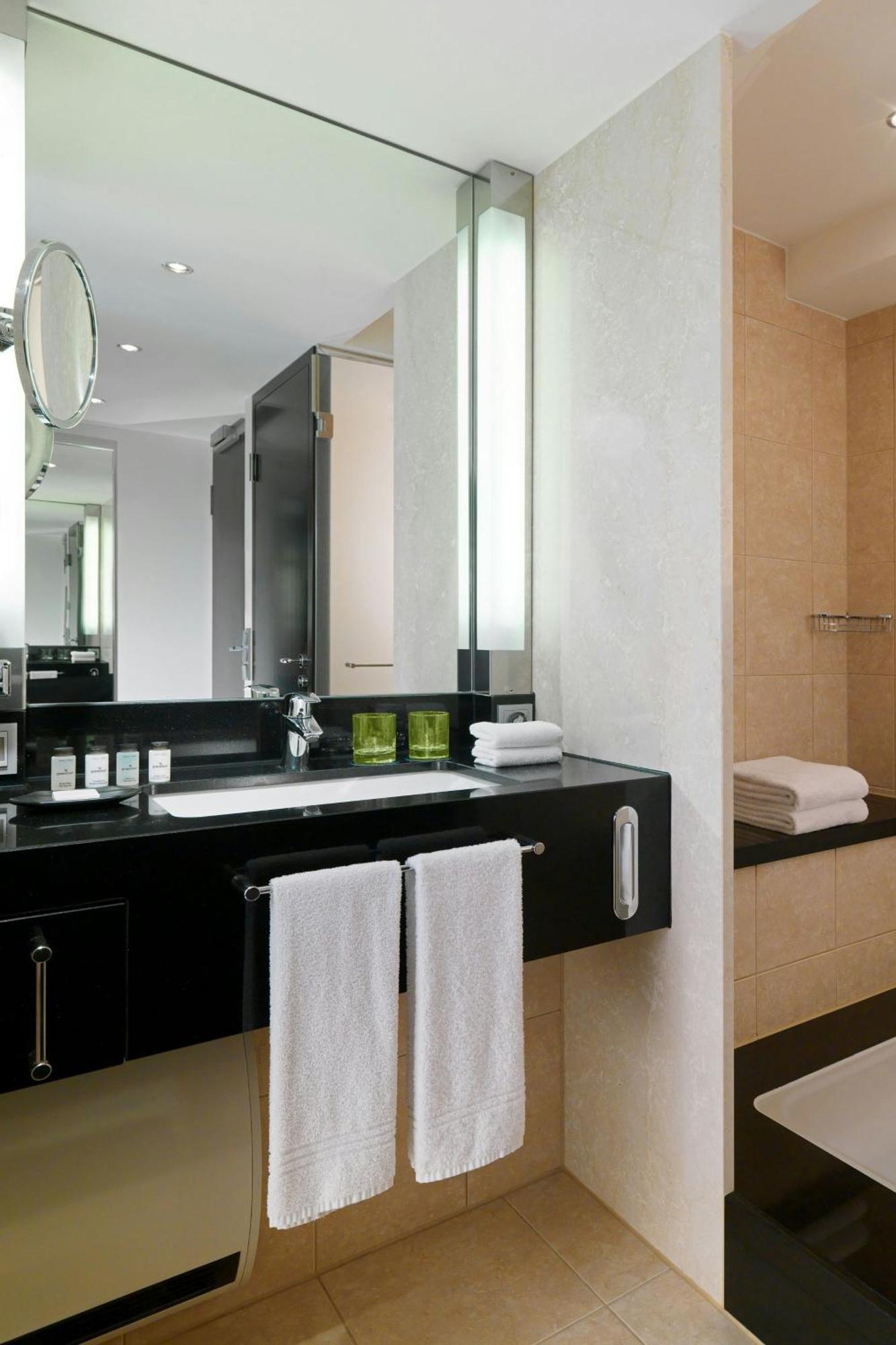 Four Points By Sheraton Arabellapark Hotel München