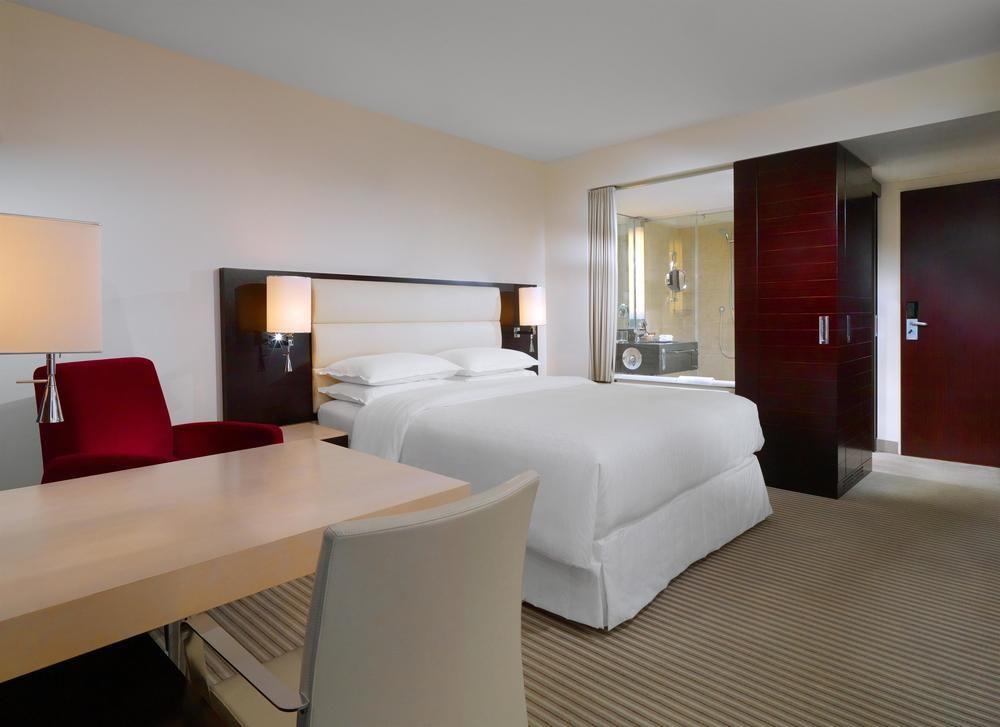 Hotel Four Points By Sheraton Arabellapark 4*
