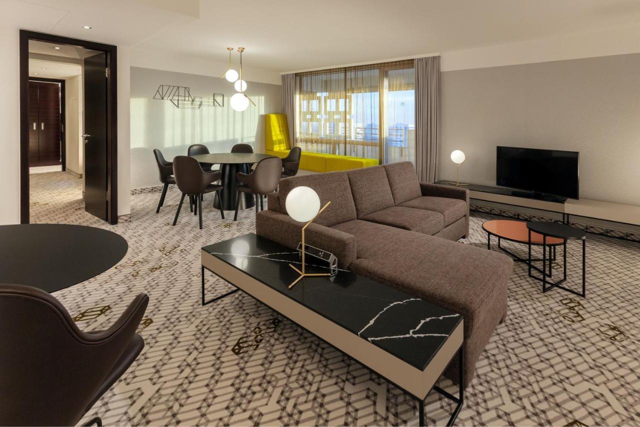 Four Points By Sheraton Arabellapark Hotel Monachium